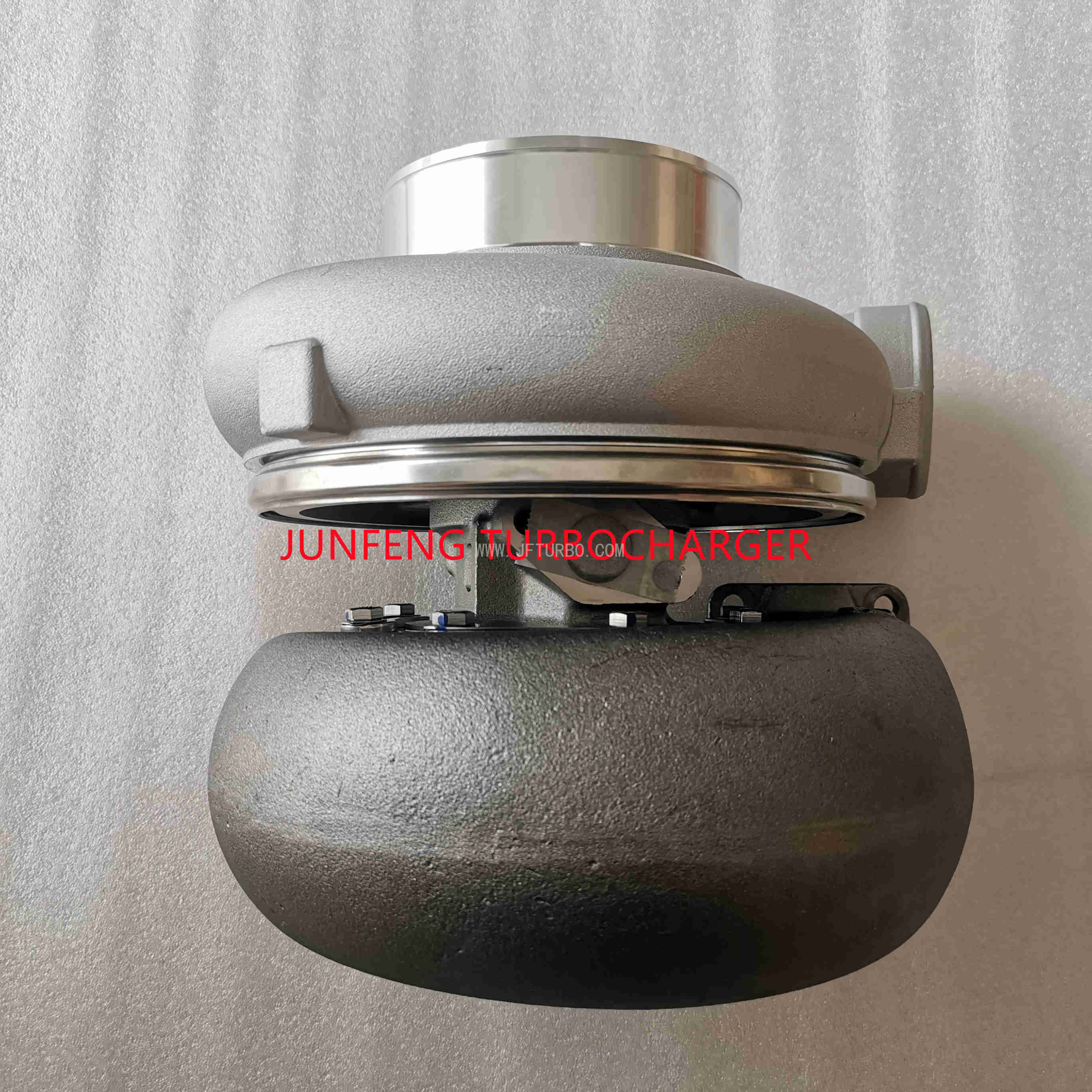 UD30V12 T18-A87 135657 turbo 4.jpg